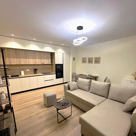 Tirana's Comfy شقة