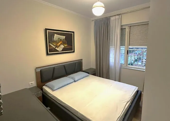 Tirana's Comfy 公寓 *